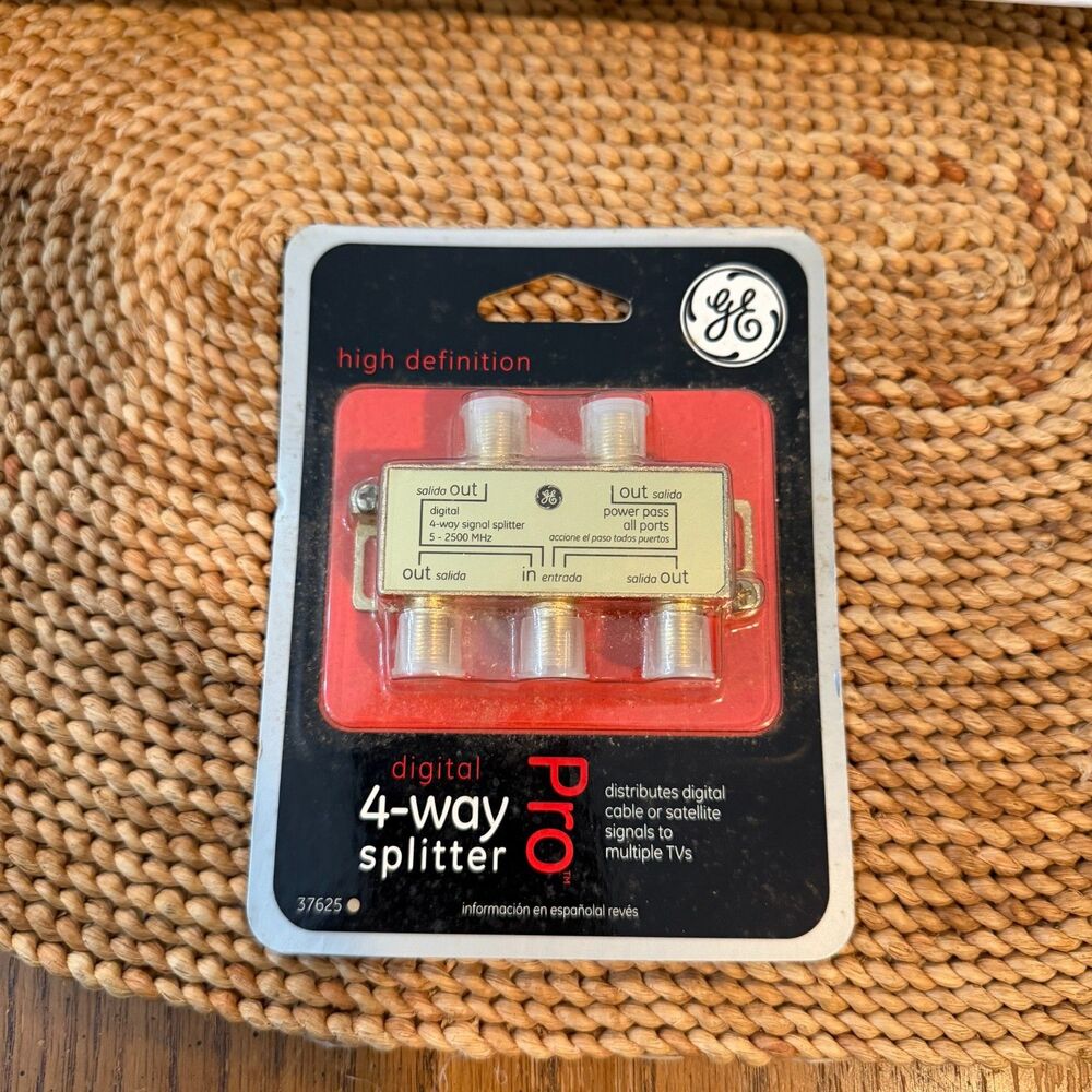 New, factory-sealed GE Pro Digital 4-Way Signal Splitter, model 37625